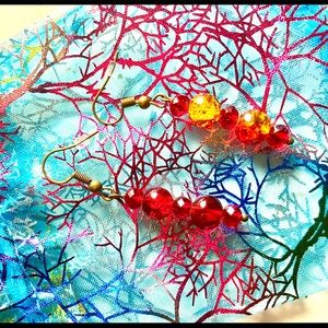 Red and Gold Glass Beaded Bronze Earring